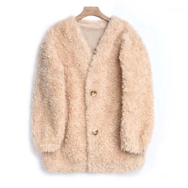2020 new winter women's lambswool coat jackets faux fur particles female cashmere sheep shearing coat loose lady outerwear n8701, Black
2020 new winter women's lambswool coat jackets faux fur particles female cashmere sheep shearing coat loose lady outerwear n8701, Black