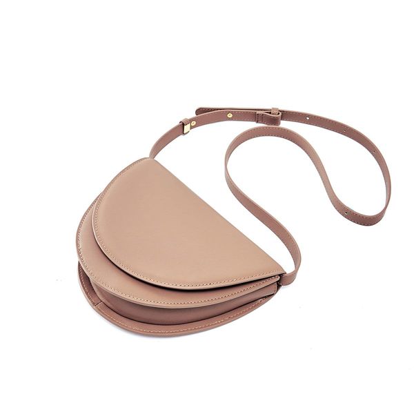 mini saddle bag ladies new classic wild retro leather saddle bag designer fashion casual shoulder diagonal bag birthday gift 1317
mini saddle bag ladies new classic wild retro leather saddle bag designer fashion casual shoulder diagonal bag birthday gift 1317