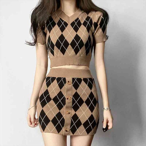 vintage plaid knitted two piece set women crop skirts sets girls pullover sweater amp skirt suits 2pcs women outfits, Gray
vintage plaid knitted two piece set women crop skirts sets girls pullover sweater amp skirt suits 2pcs women outfits, Gray