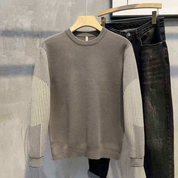 2022 men pullover sweater autumn new fashion casual loose thick o-neck wool knitted oversize streetwear knitwear -5xl, White;black
2022 men pullover sweater autumn new fashion casual loose thick o-neck wool knitted oversize streetwear knitwear -5xl, White;black