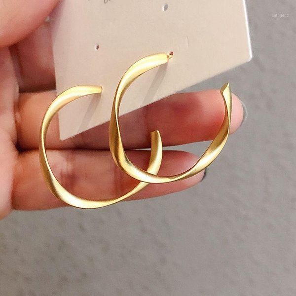 hoop & huggie twisted metal square earrings matte gold color statement women vintage jewelry1, Golden;silver
hoop & huggie twisted metal square earrings matte gold color statement women vintage jewelry1, Golden;silver