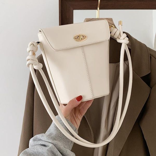 pu leather small bucket crossbody handbags beautiful women 2021 bags for black female fashion casual shoulder bags
pu leather small bucket crossbody handbags beautiful women 2021 bags for black female fashion casual shoulder bags