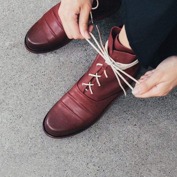 boots mljuese 2021 women ankle cow leather vintage lace up round toe winter short plush low heels size 40, Black
boots mljuese 2021 women ankle cow leather vintage lace up round toe winter short plush low heels size 40, Black