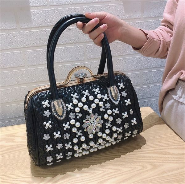 2020 new fashion strass single shoulder bag diamond all-match diagonal great female purse capacity
2020 new fashion strass single shoulder bag diamond all-match diagonal great female purse capacity