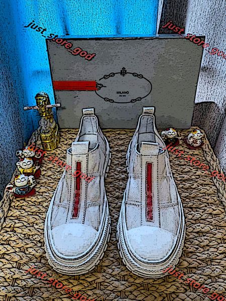 new men's low-casual shoeslates p cloudbust thunder lace up progettis capsule series color matching platform luxe sneakers
new men's low-casual shoeslates p cloudbust thunder lace up progettis capsule series color matching platform luxe sneakers