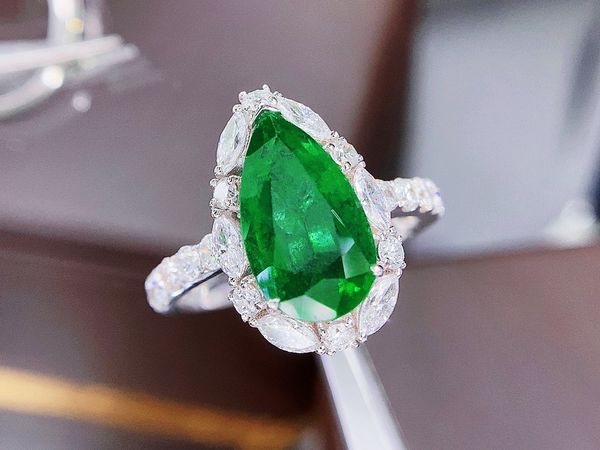 hjy guild emerald ring pure 18k gold jewelry nature green emerald 2.21ct gemstones diamonds female rings for women fine ring, Silver
hjy guild emerald ring pure 18k gold jewelry nature green emerald 2.21ct gemstones diamonds female rings for women fine ring, Silver
