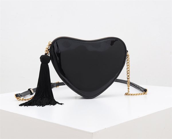 2020 new woman luxurys designers bags retro foldable hobo lock flip chain female luxury designer fashion shoulder bag messenger bag
2020 new woman luxurys designers bags retro foldable hobo lock flip chain female luxury designer fashion shoulder bag messenger bag