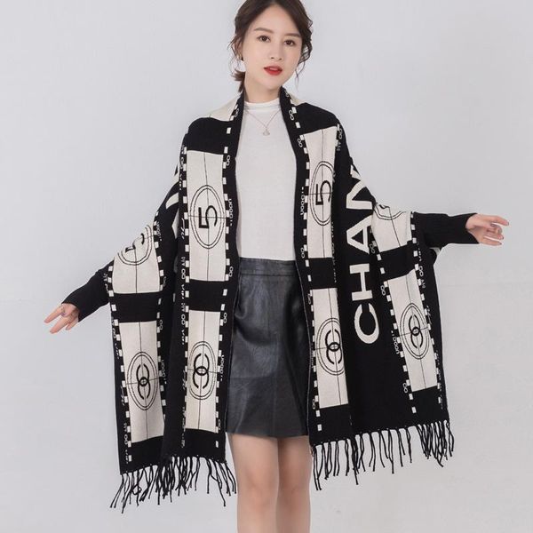 2020 new products autumn and winter ladies retro fashion knitted shawl pull designer luxury clothes ladies shawl cardigan cloak coat sweater, Black
2020 new products autumn and winter ladies retro fashion knitted shawl pull designer luxury clothes ladies shawl cardigan cloak coat sweater, Black