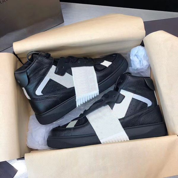 luxury vl7n calfskin lace-up sneakers mens women casual shoes high and low rubber bottom fashion runner shoes with box 35-46 265, Black
luxury vl7n calfskin lace-up sneakers mens women casual shoes high and low rubber bottom fashion runner shoes with box 35-46 265, Black