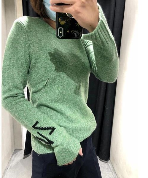 women's sweaters 100% cashmere women sweater 2021 autumn/ winter solid color round neck long sleeves warm knitted, White;black
women's sweaters 100% cashmere women sweater 2021 autumn/ winter solid color round neck long sleeves warm knitted, White;black