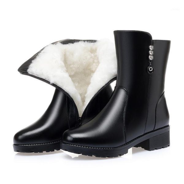 2020 new cowhide rhinestone black genuine leather boots thick heels winter women's boots warm plush / wool large size1
2020 new cowhide rhinestone black genuine leather boots thick heels winter women's boots warm plush / wool large size1