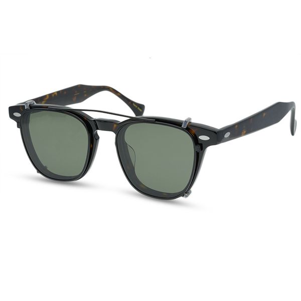 2021 new retro polarized 6 colors men and women unique personality fashion sunglasses with box wvd6, White;black
2021 new retro polarized 6 colors men and women unique personality fashion sunglasses with box wvd6, White;black