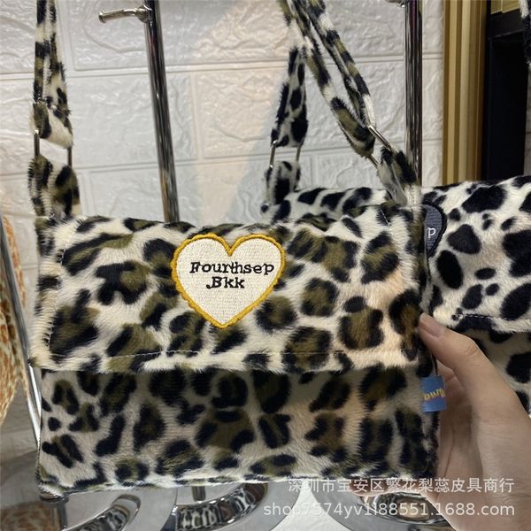 wide strap buet bags women simple handbags high quali causal tote ladies shoulder messenger bags#987100
wide strap buet bags women simple handbags high quali causal tote ladies shoulder messenger bags#987100