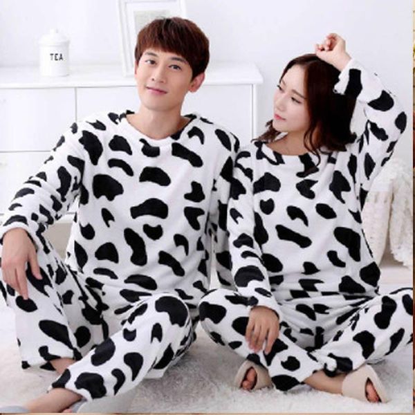2pics winter flannel couple pajamas hooded thicken o-neck warm pyjama sets cow print sleepwear femme home clothes, Black;brown
2pics winter flannel couple pajamas hooded thicken o-neck warm pyjama sets cow print sleepwear femme home clothes, Black;brown