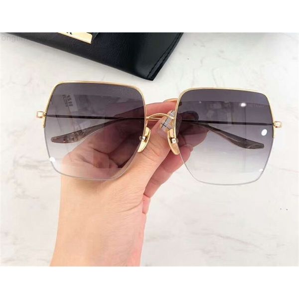 526 square to grey gold frame women clear lenes fashion sunglasses shades new with box, White;black
526 square to grey gold frame women clear lenes fashion sunglasses shades new with box, White;black