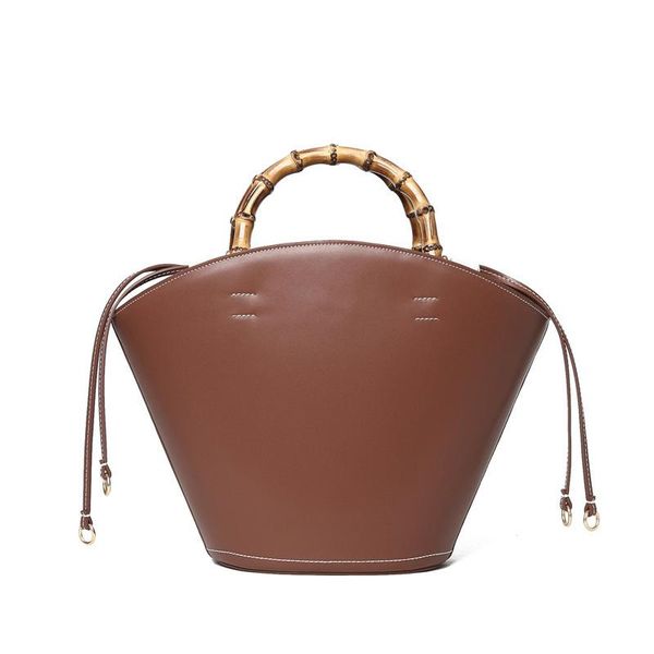 leather women's bag large bucket bag 2021 caramel vintage women's bamboo handle handbag luxury designer
leather women's bag large bucket bag 2021 caramel vintage women's bamboo handle handbag luxury designer