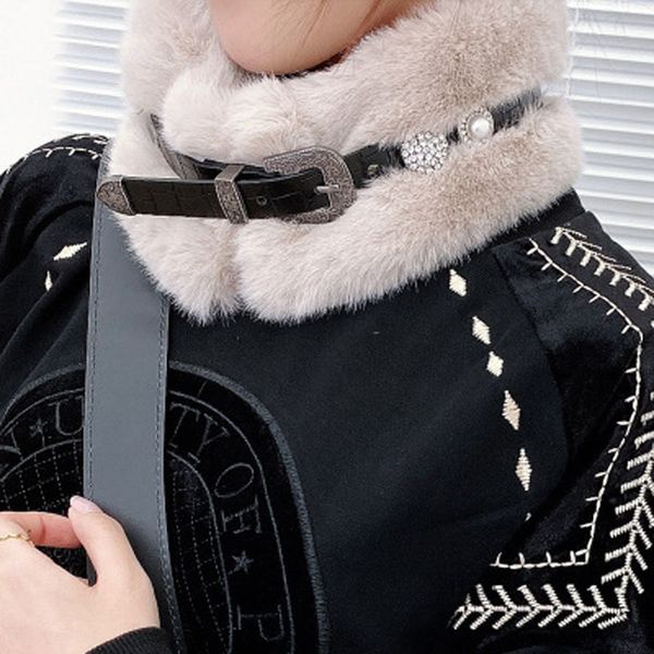 new fur buckle bib female imitation rex rabbit fur false collar autumn and winter korean version of wild warm scarfs for women, Blue;gray
new fur buckle bib female imitation rex rabbit fur false collar autumn and winter korean version of wild warm scarfs for women, Blue;gray