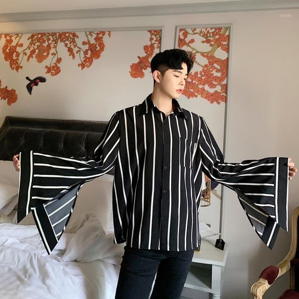 men's loose shirt shirt korean fashion design horn cuff temperament striped long sleeve1, White;black
men's loose shirt shirt korean fashion design horn cuff temperament striped long sleeve1, White;black