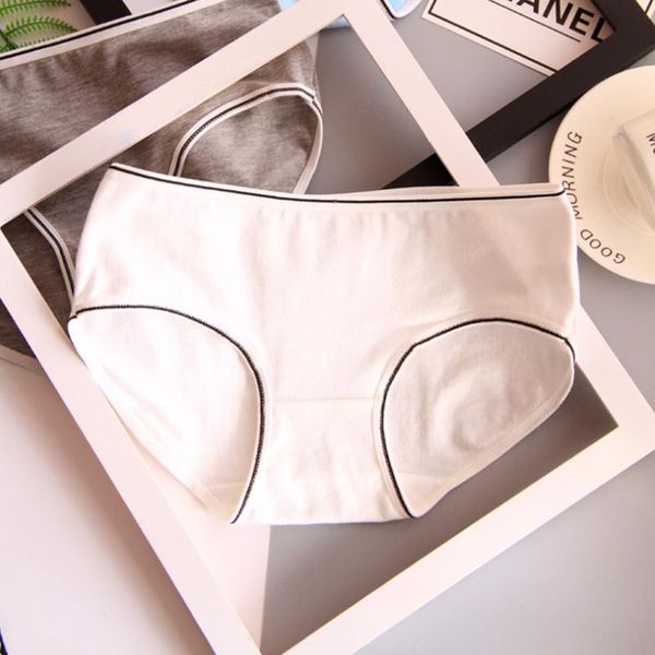 women's panties solid color underwear cotton underpants mid waist seamless female briefs little fresh girl's, Black;pink
women's panties solid color underwear cotton underpants mid waist seamless female briefs little fresh girl's, Black;pink