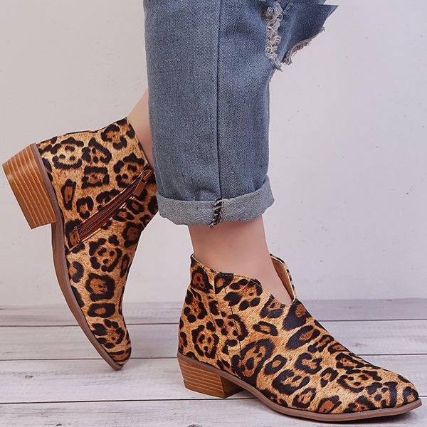 2020 fashion cross-border new leopard large size thick wit female europe zipper with pointed boots and bare boot, Black
2020 fashion cross-border new leopard large size thick wit female europe zipper with pointed boots and bare boot, Black