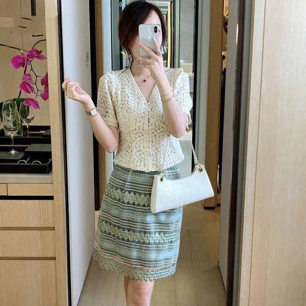 fashion runway skirt 2 piece set women summer 2020 new elegant lady office outfits floral lace and lace skirt suit sets1, White
fashion runway skirt 2 piece set women summer 2020 new elegant lady office outfits floral lace and lace skirt suit sets1, White