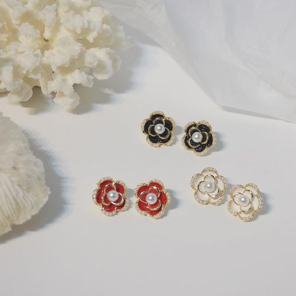 2021 new arrival metal women trendy stud earrings korean french retro rose pearl oil drop simple earrings elegant jewelry, Golden;silver
2021 new arrival metal women trendy stud earrings korean french retro rose pearl oil drop simple earrings elegant jewelry, Golden;silver
