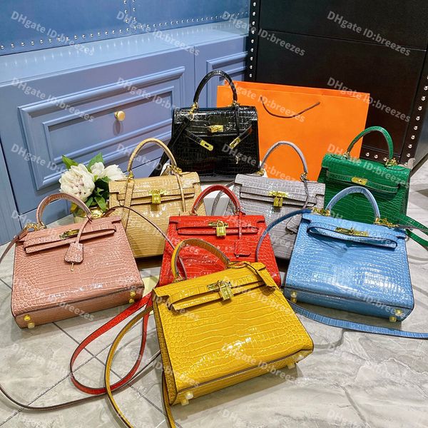 wholesale luxurys designer bags letter leather clutch bag women fashion brand fashion handbags bags leather shoulder party bags
wholesale luxurys designer bags letter leather clutch bag women fashion brand fashion handbags bags leather shoulder party bags
