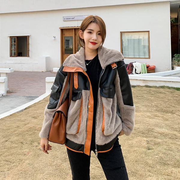 2021 new lamb fur fur female imitation jacket winter motorcycle clothing leather stitching loose large size jacket, Black
2021 new lamb fur fur female imitation jacket winter motorcycle clothing leather stitching loose large size jacket, Black