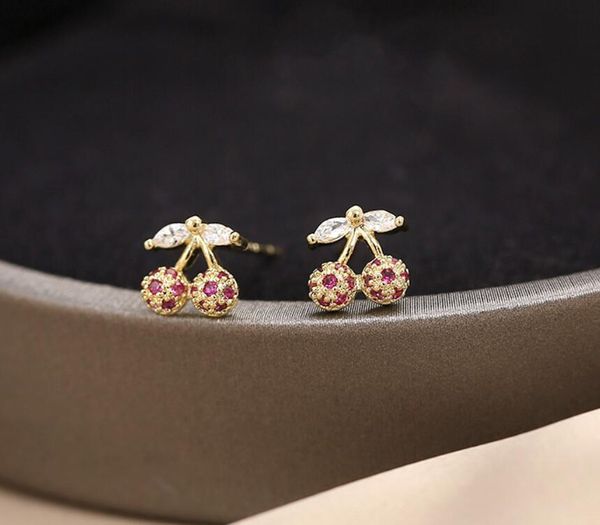2020 the new korean style red cherry simple full of diamonds, exquisite, sweet and lovely 313, Golden;silver
2020 the new korean style red cherry simple full of diamonds, exquisite, sweet and lovely 313, Golden;silver