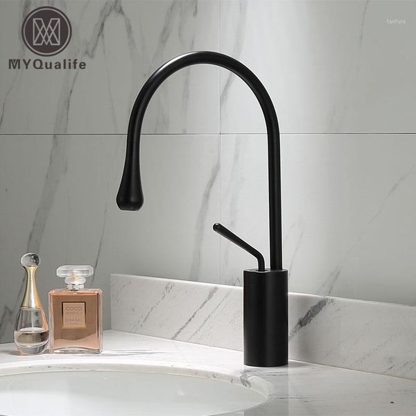 luxurious brushed gold and matte black bathroom basin faucet brass deck mounted white mixer taps short and cold mixer tap1
luxurious brushed gold and matte black bathroom basin faucet brass deck mounted white mixer taps short and cold mixer tap1
