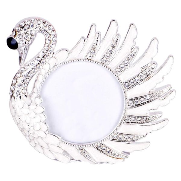 frames 1pc swan adornment retro delicate elegant european style unique metal po frame ornament deskdecoration for office
frames 1pc swan adornment retro delicate elegant european style unique metal po frame ornament deskdecoration for office
