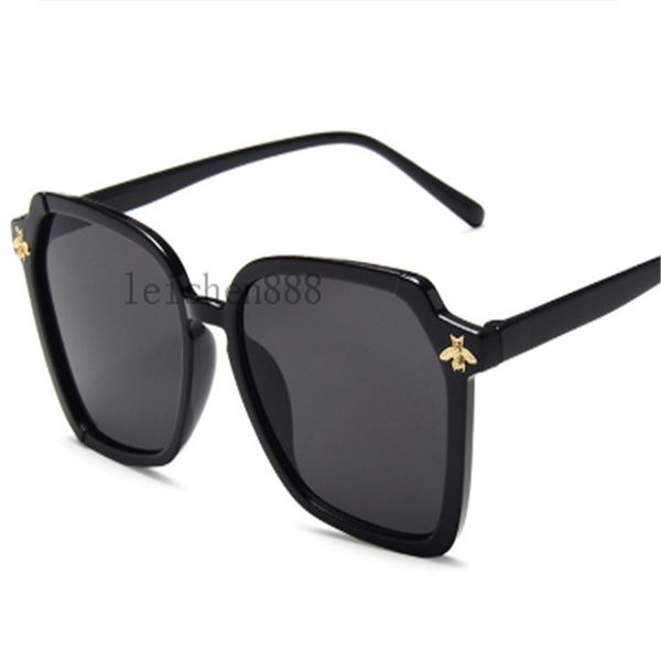 2020 fashion new personality men and women with square shape studded with big corlorful sunglasses outdoor street snap travel beach, White;black
2020 fashion new personality men and women with square shape studded with big corlorful sunglasses outdoor street snap travel beach, White;black