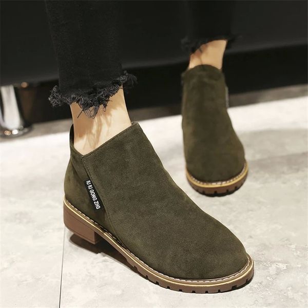 new 2020 women ankle boots flock plus size eu42 autumn winter shoes woman short boot low heel ladies botas mujer sh09062 #yl3v, Black
new 2020 women ankle boots flock plus size eu42 autumn winter shoes woman short boot low heel ladies botas mujer sh09062 #yl3v, Black