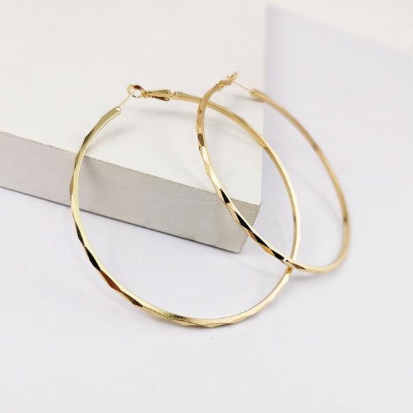 manilai trendy 70mm diameter metal hoop earrings for women simple fashion circular big earrings golden silver color jewelry1
manilai trendy 70mm diameter metal hoop earrings for women simple fashion circular big earrings golden silver color jewelry1