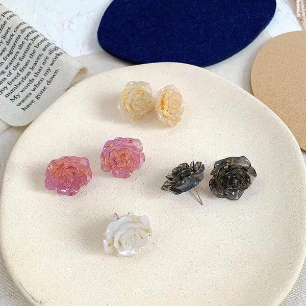 1 pair korean rose flower resin stud earrings gold foil embellishment elegant women earring wedding jewelry1, Golden;silver
1 pair korean rose flower resin stud earrings gold foil embellishment elegant women earring wedding jewelry1, Golden;silver