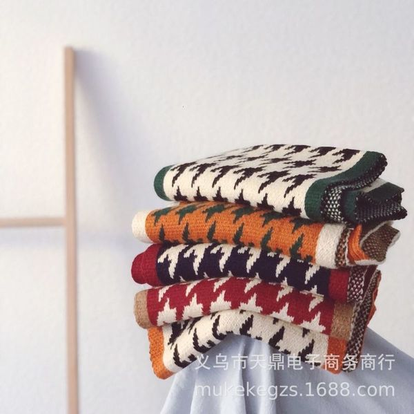 geometric knitted children's personalized color matching oblique pentagon scarf autumn and winter extended warm baby's wool neck, Red;brown
geometric knitted children's personalized color matching oblique pentagon scarf autumn and winter extended warm baby's wool neck, Red;brown