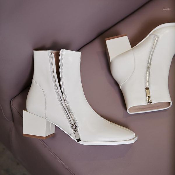 boots 2021 autumn fashion retro british style thick heel short casual versatile ankle high comfortable1, Black
boots 2021 autumn fashion retro british style thick heel short casual versatile ankle high comfortable1, Black