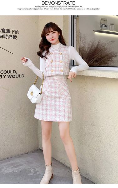 2021 a line autumn winter 2 piece set women sweet pink plaid tweed golden double breasted vest crop + high waist mini skirt suit, White
2021 a line autumn winter 2 piece set women sweet pink plaid tweed golden double breasted vest crop + high waist mini skirt suit, White