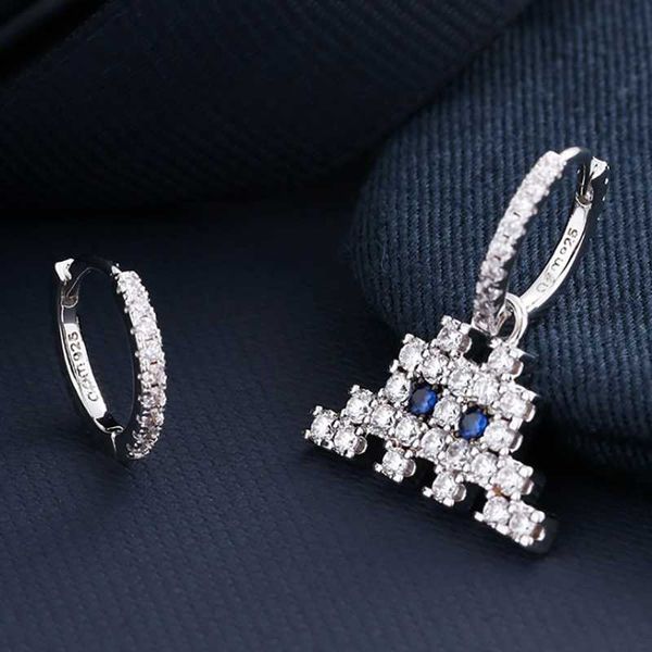 stud european and american asymmetric robot earrings female crystal diamond fashion personality trend jewelry, Golden;silver
stud european and american asymmetric robot earrings female crystal diamond fashion personality trend jewelry, Golden;silver