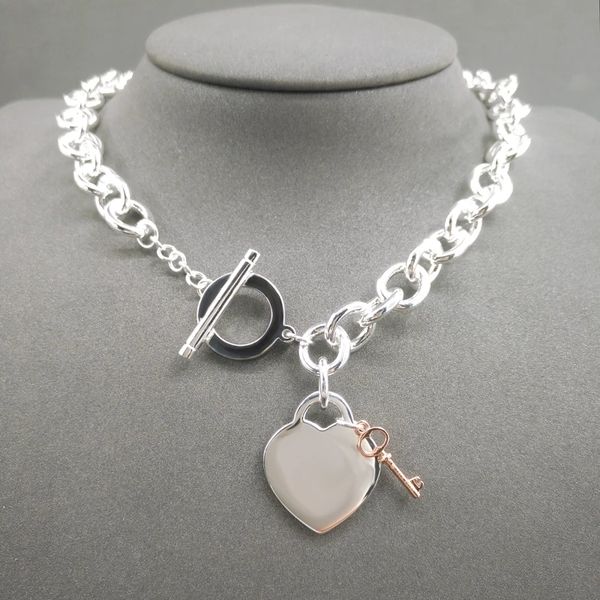 2022 brand original jewelry designer necklace heart rose gold key pendant men's and women's fashion simple high-end thick sweater, Silver
2022 brand original jewelry designer necklace heart rose gold key pendant men's and women's fashion simple high-end thick sweater, Silver