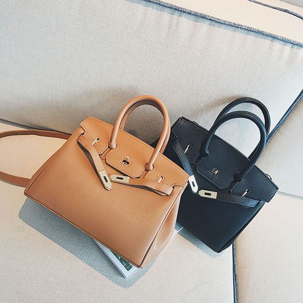 large capacity birkin bag 2020 new european and american fashion shoulder bag versatile handbag soft leather lychee pattern womens bag
large capacity birkin bag 2020 new european and american fashion shoulder bag versatile handbag soft leather lychee pattern womens bag