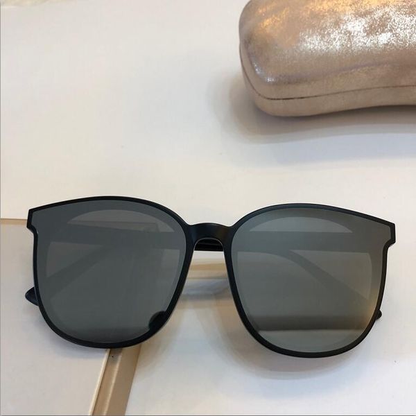 new 5568 mens sunglasses men sun glasses women sunglasses fashion style protects eyes gafas de sol lunettes de soleil with box, White;black
new 5568 mens sunglasses men sun glasses women sunglasses fashion style protects eyes gafas de sol lunettes de soleil with box, White;black