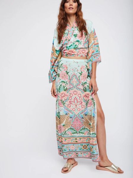 2020 bohemian peacock printing high waist skirts floral printing women's skirt spring split long maxi skirts boho skirt, Black
2020 bohemian peacock printing high waist skirts floral printing women's skirt spring split long maxi skirts boho skirt, Black