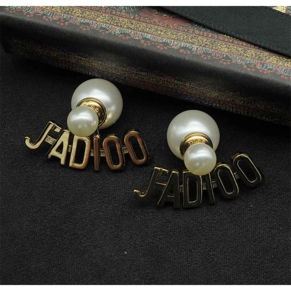 red size pearl fan-shaped brilliant diamonds earrings, Black
red size pearl fan-shaped brilliant diamonds earrings, Black