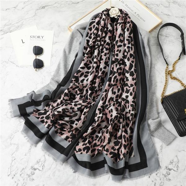 2020 luxury leopard shawl wraps cotton winter scarf women print pashmina shawl wraps leopard bufanda spring hijab scarves wmtdmw bdesybag, Blue;gray
2020 luxury leopard shawl wraps cotton winter scarf women print pashmina shawl wraps leopard bufanda spring hijab scarves wmtdmw bdesybag, Blue;gray