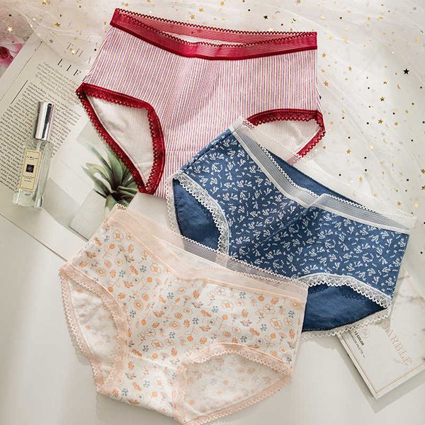 little floral women's high-quality mid-waist breathable and comfortable cute printed ladies panties, Black;pink
little floral women's high-quality mid-waist breathable and comfortable cute printed ladies panties, Black;pink