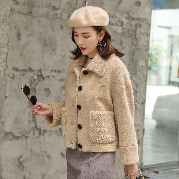 2020 new winter leisure loose button women faux fur overcoat warm ladies coat fashion casual female outerwear, Black
2020 new winter leisure loose button women faux fur overcoat warm ladies coat fashion casual female outerwear, Black