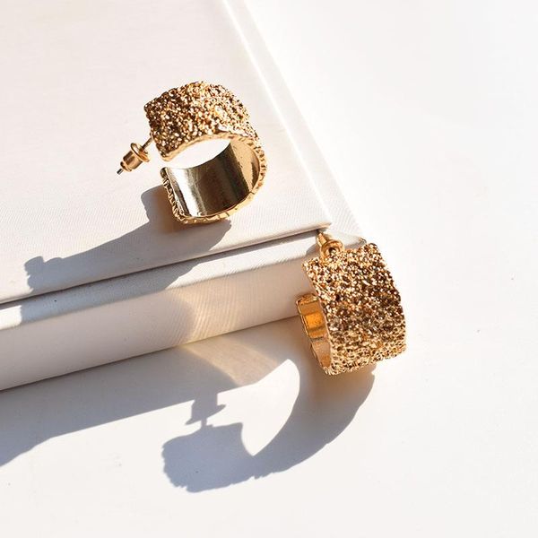 Korea Antique Matte Metal Gold Silver Color Round Stud Earrings New C Shape Wide Semicircle Curved Stud Earrings Women Girl, Golden;silver
Korea Antique Matte Metal Gold Silver Color Round Stud Earrings New C Shape Wide Semicircle Curved Stud Earrings Women Girl, Golden;silver