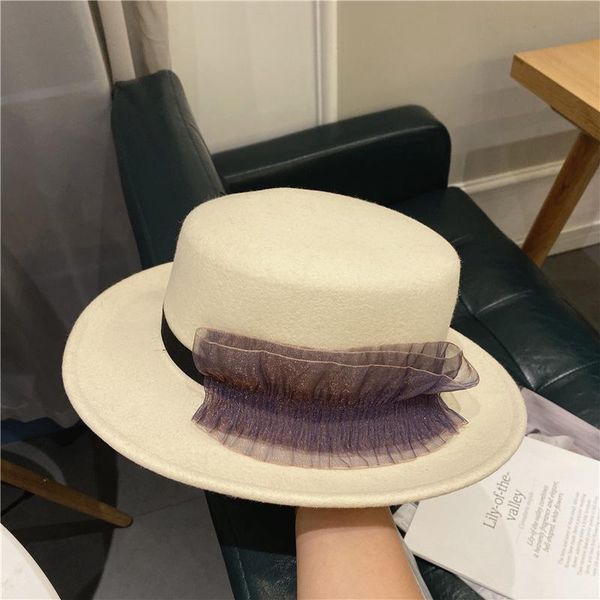 net red the same wool hat women autumn/winter white wool hat flat large along the english retro jazz, Blue;gray
net red the same wool hat women autumn/winter white wool hat flat large along the english retro jazz, Blue;gray