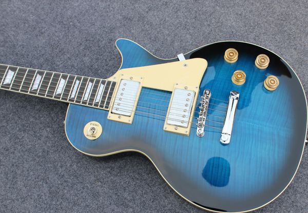 electric guitar g custom guitar rosewood fingerboard blue flamed maple , white binding
electric guitar g custom guitar rosewood fingerboard blue flamed maple , white binding